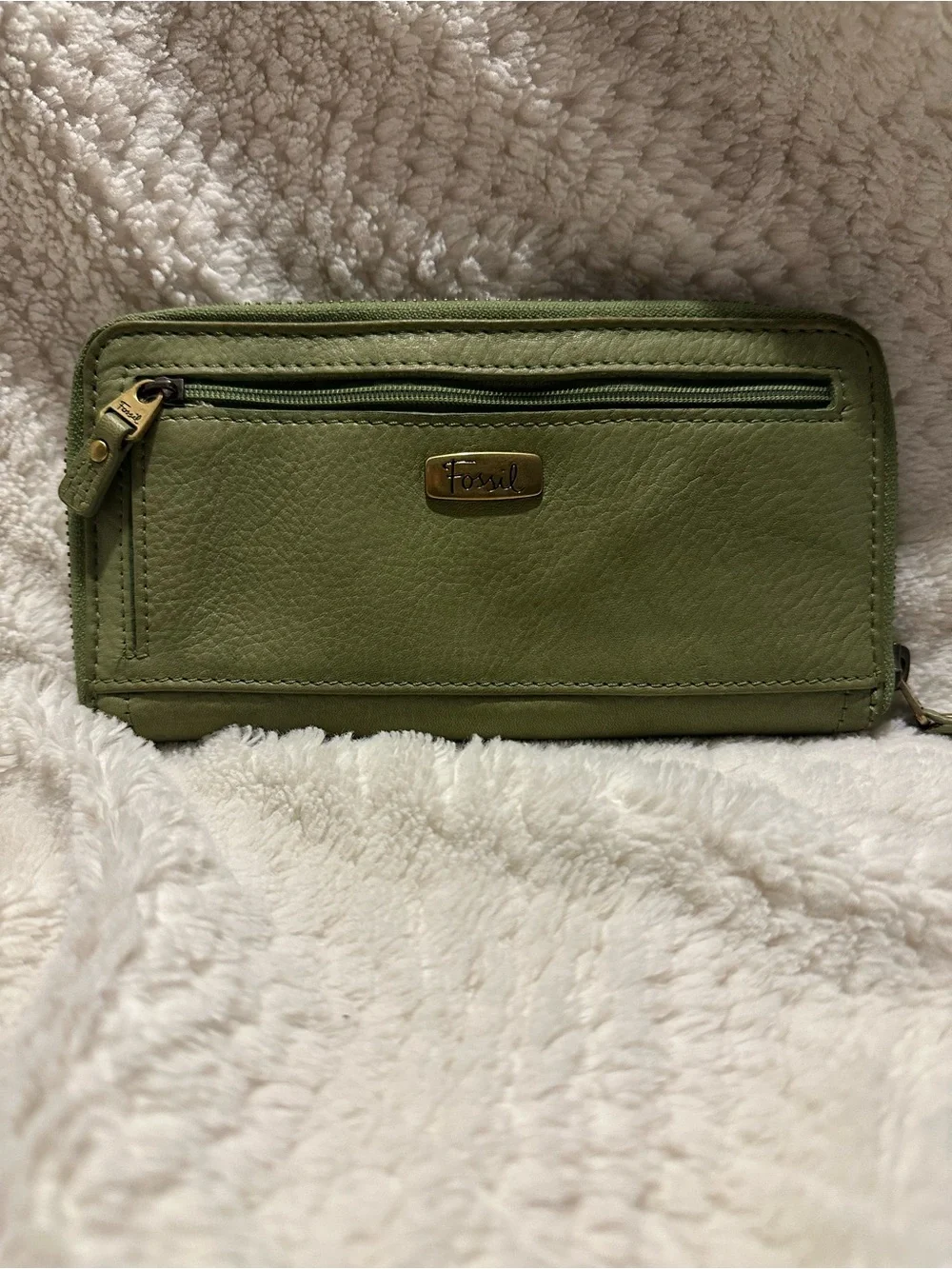 Fossil Olive Green Leather Zip-Around Wallet